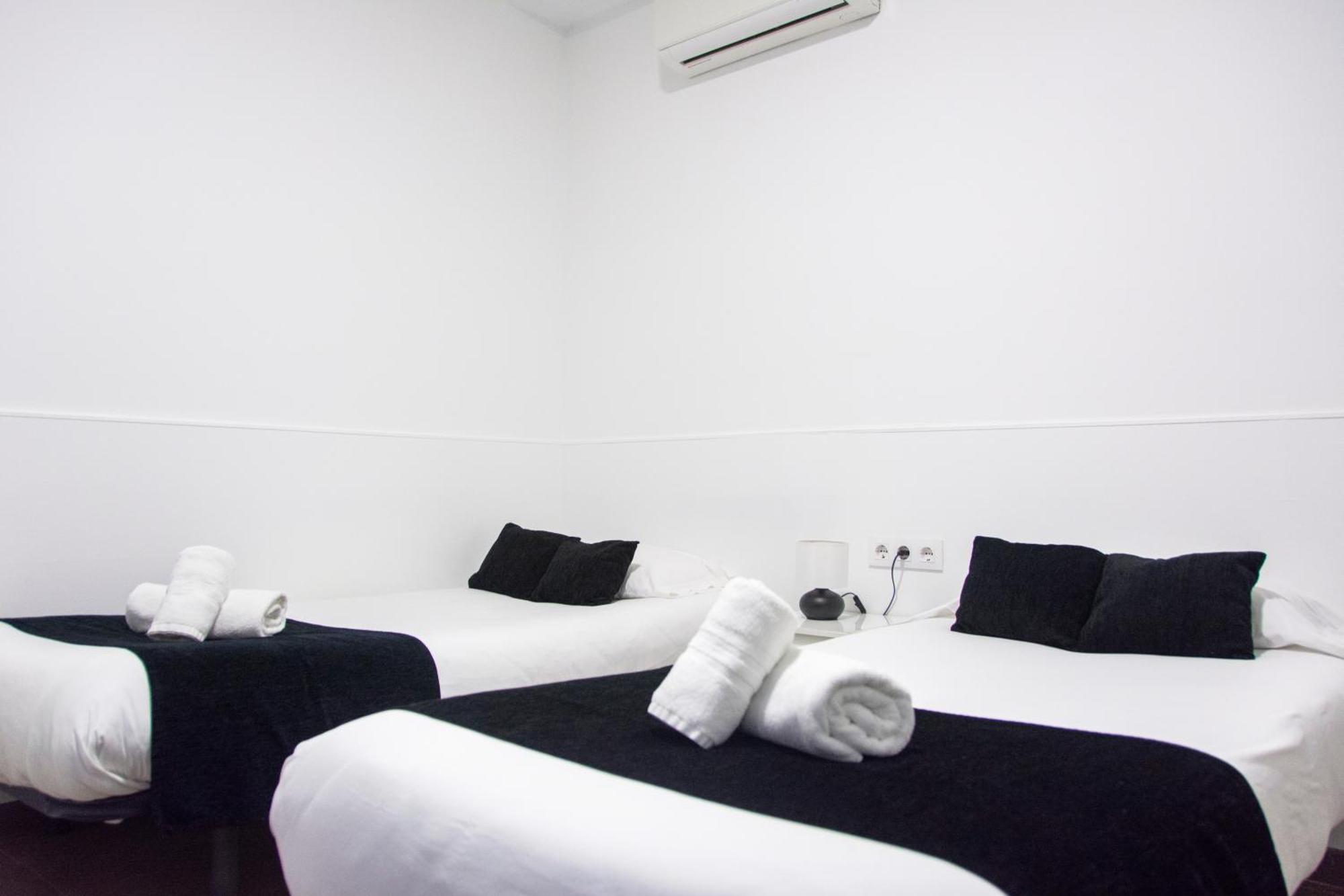 Laramond Barcelona Rooms Екстериор снимка