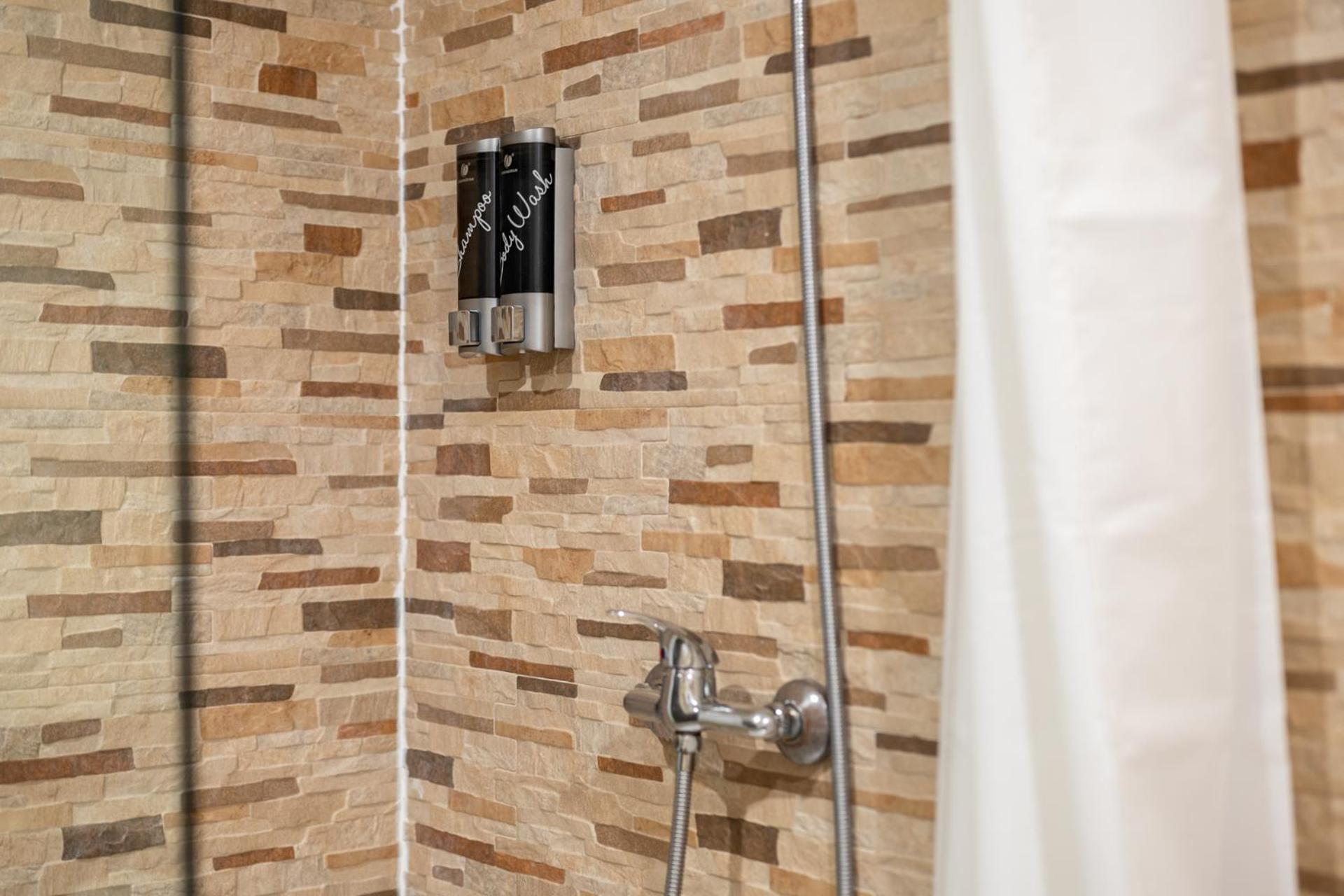 Laramond Barcelona Rooms Екстериор снимка